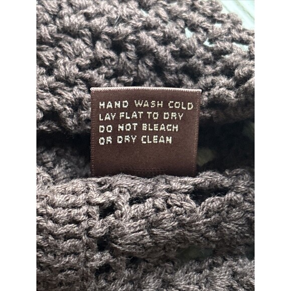 NWT Bloomingdale’s 525 America Crochet Sweater Brown Size Medium - Picture 10 of 10